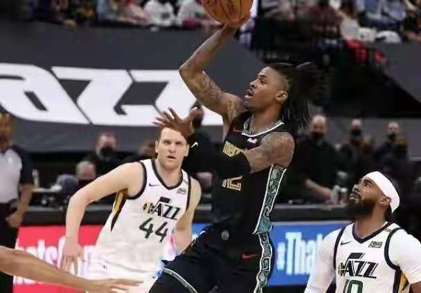  特雷杨串联全队老鹰轻取魔术队